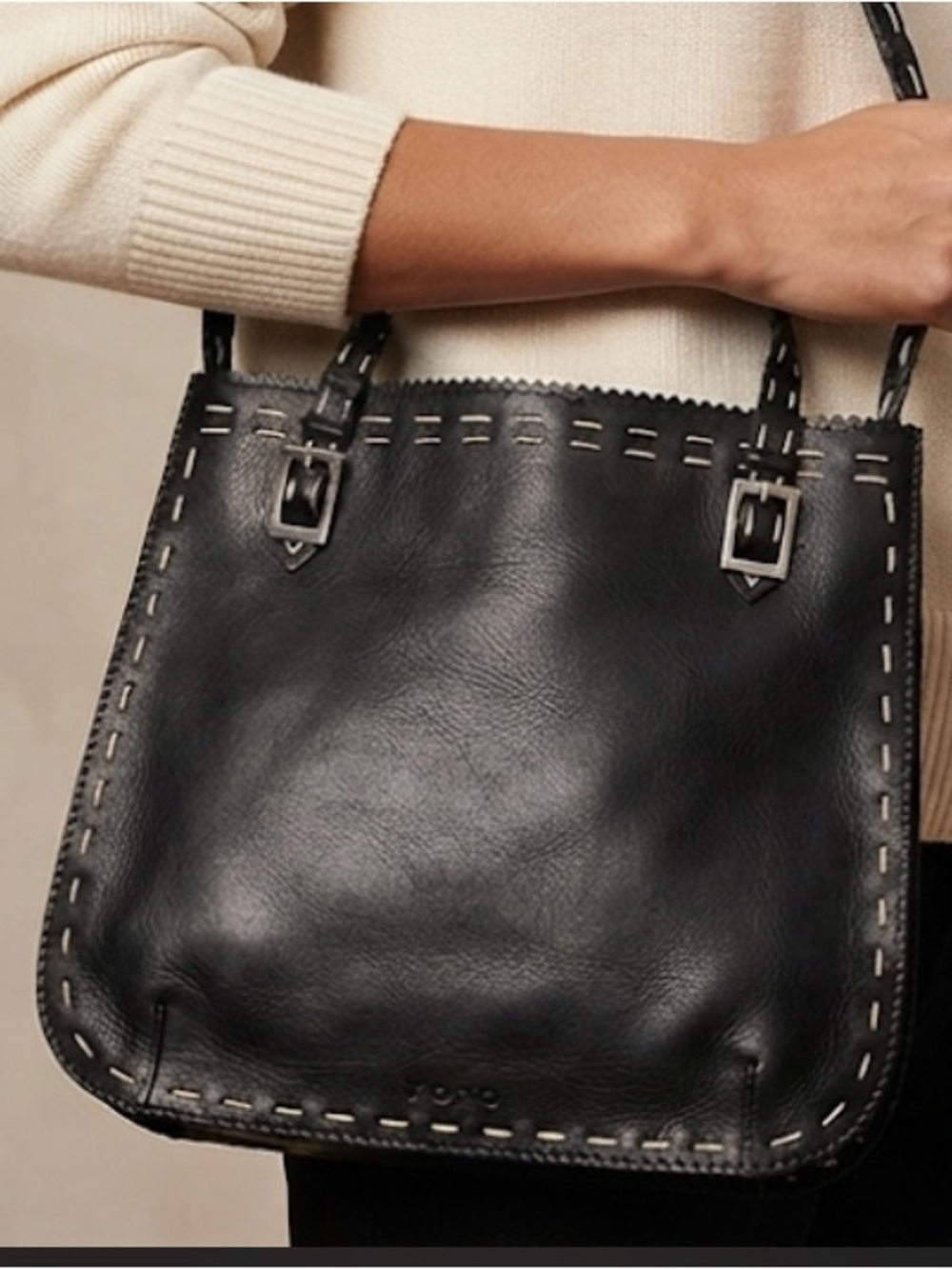 XOXO Shoulder Bag